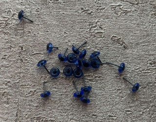 Ögon 6mm blått glas 10par