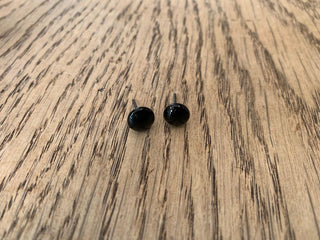 Ögon 10mm, svart glas