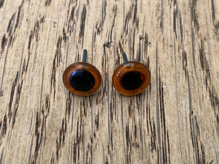 Ögon 8mm brunt glas