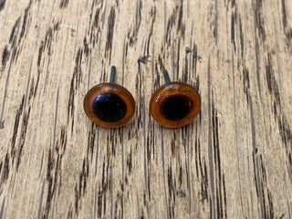 Ögon i glas 4mm bruna