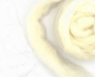 Återvunnen ull, kardad 100gr