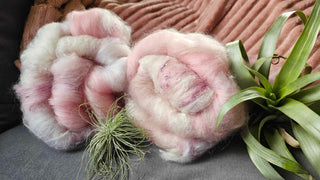 Sheepish art batt, Fluffigaste rosa